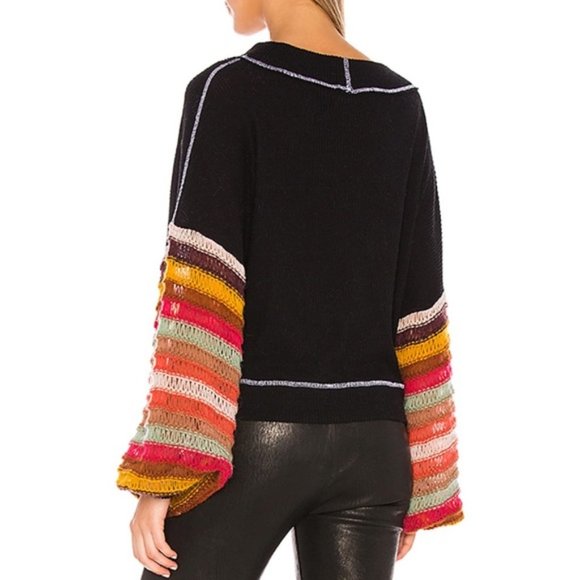 Free People Cha Cha Balloon Sleeve Top. - Picture 2 of 3